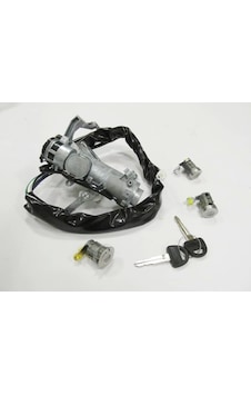 1998-2002 Suzuki Grand Vitara Kontak Kilit Set 3lü Kontak-kapı-bagaj Termikli-ımmobılızersız Adet 1998-2002 Suzuki Grand Vitara Kontak Kilit Set 3lü Kontak-kapı-bagaj Termikli-ımmobılızersız Adet
