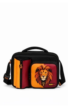 Galatasaray Lisanslı Aslan Desenli 3 Bölmeli Su İtici Kumaşlı Beslenme Çantası Kırmızı - Sarı - Siyah Galatasaray Lisanslı Aslan Desenli 3 Bölmeli Su İtici Kumaşlı Beslenme Çantası Kırmızı - Sarı - Siyah