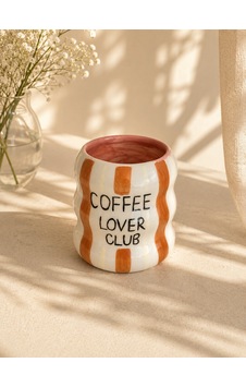 Coffee Lover El Yapımı Seramik Kupa Kahverengi - Krem Coffee Lover El Yapımı Seramik Kupa Kahverengi - Krem
