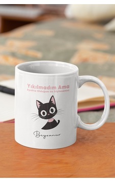 Yıkılmadım Ama Ayakta Olduğumda Söylenemez Kedi İsme Özel Kişiselleştirilebilir Baskılı Kupa Bardak Siyah