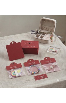 Premium Kırmızı Takı Paketleme Kartı 100 Adet Takı Ve Aksesuar Ambalaj Sunum Kartı Premium Kırmızı Takı Paketleme Kartı 100 Adet Takı Ve Aksesuar Ambalaj Sunum Kartı