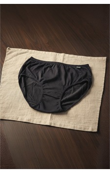 Papatay 8809 Esnek Yumuşak Kumaş Pamuklu , Likralı 4'lü Paket Kadın Büyük Beden Külot Battal Boy Siyah Siyah Papatay 8809 Esnek Yumuşak Kumaş Pamuklu , Likralı 4'lü Paket Kadın Büyük Beden Külot Battal Boy Siyah Siyah
