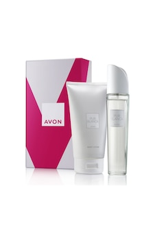 Avon Pur Blanca Kadın Parfüm EDT 50 ML + Vücut Losyonu 150 ML Avon Pur Blanca Kadın Parfüm EDT 50 ML + Vücut Losyonu 150 ML