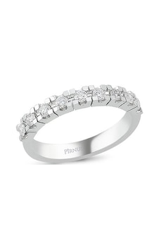 Pirnus Diamond Yarımtur Yüzük 14 Ayar Altın Gramı : 3.02 Pirnus Diamond Yarımtur Yüzük 14 Ayar Altın Gramı : 3.02