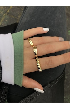 Gold Renk 3'lü Yüzük Seti Kararma Ve Paslanma Yapmaz Diğer Gold Renk 3'lü Yüzük Seti Kararma Ve Paslanma Yapmaz Diğer