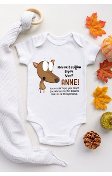 Tuğbababy Baby Merak Ettiğim Bir Şey Var Desenli Body Kız Erkek Beyaz Tuğbababy Baby Merak Ettiğim Bir Şey Var Desenli Body Kız Erkek Beyaz