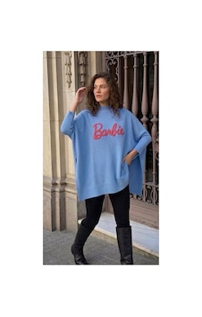 Onno Style Women Barbie Nakışlı Yırtmaçlı Triko Kadın Panço Mavi Onno Style Women Barbie Nakışlı Yırtmaçlı Triko Kadın Panço Mavi