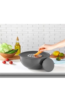 Arow Chopper Akıllı Karıştırma & Saklama Kabı Rendeli Akrilik 4.6 Lt 25 Cm Gri Tr-3633 Çok Renkli Arow Chopper Akıllı Karıştırma & Saklama Kabı Rendeli Akrilik 4.6 Lt 25 Cm Gri Tr-3633 Çok Renkli