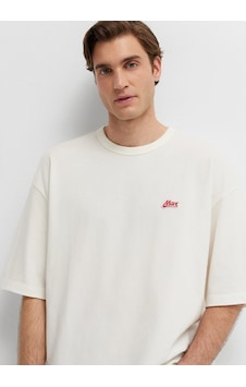 Mavi M0613503-70057 Mavi Logo Nakışlı T-shirt Erkek Tişort Beyaz Mavi M0613503-70057 Mavi Logo Nakışlı T-shirt Erkek Tişort Beyaz