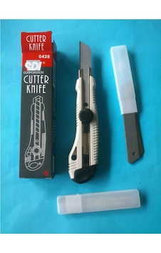 Maket Bıçağı Vidalı Sıkıştırma + 2 Kutu Kaliteli Yedek Bıçak Her