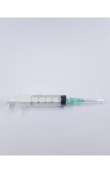 Berika 5 Ml Yeşil Uç Enjektör 50 Adet Berika 5 Ml Yeşil Uç Enjektör 50 Adet