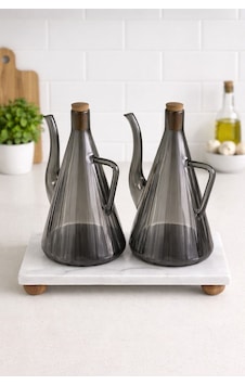 Qerhome Mermer Stantlı Glazzy Çizgili Tasarım Yağdanlık 750 Ml +750 Ml Füme Füme - Siyah Qerhome Mermer Stantlı Glazzy Çizgili Tasarım Yağdanlık 750 Ml +750 Ml Füme Füme - Siyah