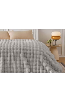 Merinos Angora Kürk Bubble Tavşan Tüyü Battaniye 220x240 Kutulu Gri Merinos Angora Kürk Bubble Tavşan Tüyü Battaniye 220x240 Kutulu Gri