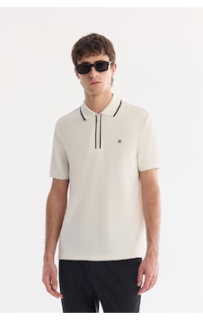 Avva Erkek Ekru Kıvrılmaz Polo Yaka Fermuarlı Bi-stretch İnterlok Regular Fit T-shirt A61y1003 Avva Erkek Ekru Kıvrılmaz Polo Yaka Fermuarlı Bi-stretch İnterlok Regular Fit T-shirt A61y1003