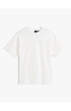 Vans Premium Ss Loose Fit Tshirt Erkek Beyaz T-shirt - Vn000tbp Vans Premium Ss Loose Fit Tshirt Erkek Beyaz T-shirt - Vn000tbp