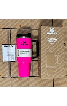 Stanley Quencher H2.0 Tumbler Termos Pipetli Bardak 1.18 Lt Parlak Kırmızı Stanley Quencher H2.0 Tumbler Termos Pipetli Bardak 1.18 Lt Parlak Kırmızı