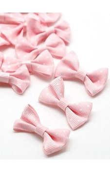 Pembe Beyaz Puantiyeli Fiyonk Süsleme Malzemesi 3 cm (50 Adet) Pembe Beyaz Puantiyeli Fiyonk Süsleme Malzemesi 3 cm (50 Adet)