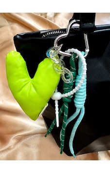 Haki Store Neon Yeşil Kalp Çanta Charmı, Çanta Süsü, Anahtarlık