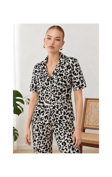 Fit Women Kadın Kısa Kol Comfort Leopar Pijama Takımı 4737 Siyah Fit Women Kadın Kısa Kol Comfort Leopar Pijama Takımı 4737 Siyah