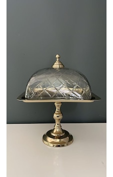 Lamedore Kare Ayaklı Cam Kapaklı Kek Standı Gold 24x24x35 Cm Lamedore Kare Ayaklı Cam Kapaklı Kek Standı Gold 24x24x35 Cm