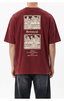 Respire Erkek Betrayal Baskılı Yıkamalı Oversize T-shirt Bordo Respire Erkek Betrayal Baskılı Yıkamalı Oversize T-shirt Bordo