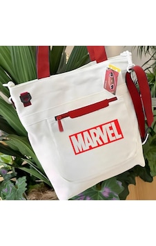Dükkan Design Marvel Kırmızı Kanvas Postacı Çantası Renkli Çok Renkli