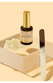 Misbahçe Besleyici Aktif Tırnak ve Kütikül Serumu 15 ML