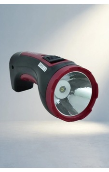 Şarjlı Led El Feneri Güçlü Işık Ve Pratik Kullanım Şarjlı Led El Feneri Güçlü Işık Ve Pratik Kullanım