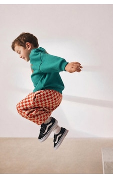Lucco Erkek Çocuk Sırt Baskılı Sweatshirt Ve Damalı Eşofman Takım Çok Renkli Lucco Erkek Çocuk Sırt Baskılı Sweatshirt Ve Damalı Eşofman Takım Çok Renkli