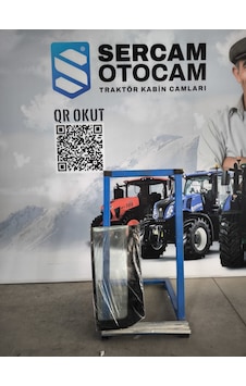 Case C90 Sağ Dizlik Camı