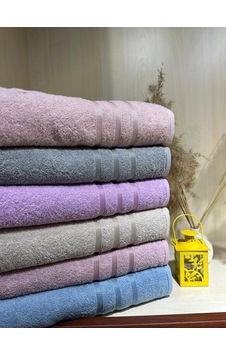Çizgili Banyo Havlusu Çizgili Banyo Havlusu