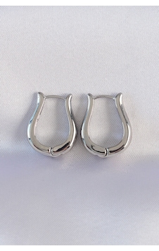 Pirinç Gümüş Renk İçi Boş Gül Küpe Pirinç Gümüş Renk İçi Boş Gül Küpe