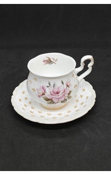 Marie Louise Bone China Kahve,çay Fincanı Ve Tabağı 120 Ml Krem Marie Louise Bone China Kahve,çay Fincanı Ve Tabağı 120 Ml Krem