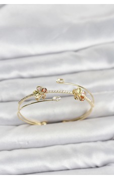 Mey İthalat Gold Renk Pirinç Zirkon Taşlı Çiçek Model Kadın Bileklik Çok Renkli Mey İthalat Gold Renk Pirinç Zirkon Taşlı Çiçek Model Kadın Bileklik Çok Renkli