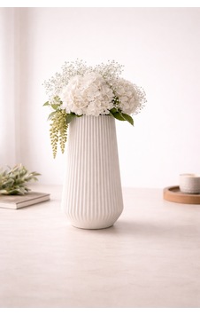 Modern Vazo Minimal & Şık Tasarım Beyaz Modern Vazo Minimal & Şık Tasarım Beyaz