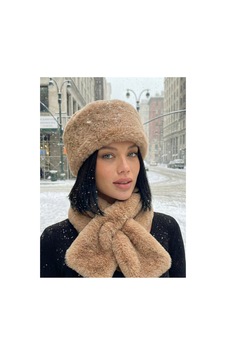 Emybox 2 Li Peluş Kalpak Atkı Takım Kadın Kışlık Peluş Şapka Ve Boyunluk Seti Yumuşak, Şık Ve Sıcak Kahverengi Emybox 2 Li Peluş Kalpak Atkı Takım Kadın Kışlık Peluş Şapka Ve Boyunluk Seti Yumuşak, Şık Ve Sıcak Kahverengi
