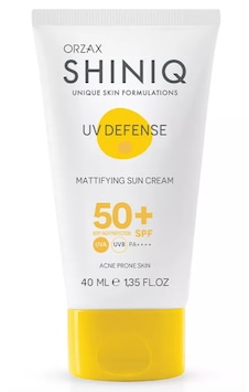 Shiniq Uv Güneş / Akne Spf50 40 Ml Shiniq Uv Güneş / Akne Spf50 40 Ml