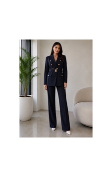 Gül&can Butik Kadın Lacivert Kemerli Gold Düğmeli Ceket Pantolon Takim Lacivert Gül&can Butik Kadın Lacivert Kemerli Gold Düğmeli Ceket Pantolon Takim Lacivert