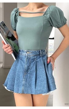 E-bulurum Kadın Krep Kumaş Kare Yaka Askılı Bluz Mint E-bulurum Kadın Krep Kumaş Kare Yaka Askılı Bluz Mint