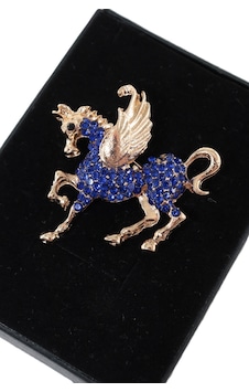 Özgür Ruhun İfadesi Efsanevi Kanatlı Pegasus Atı Broş Gold Renkli Taşlı Erkek Kadın Yaka İğnesi Çok renkli Özgür Ruhun İfadesi Efsanevi Kanatlı Pegasus Atı Broş Gold Renkli Taşlı Erkek Kadın Yaka İğnesi Çok renkli