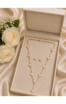 Pembe Sedefli Mineli Detaylı Gold Renk 2'li Kolye Küpe Seti Pembe Sedefli Mineli Detaylı Gold Renk 2'li Kolye Küpe Seti