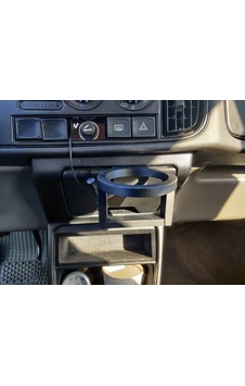 Saab 900 Konserve Ve Benzeri Destekli Bardaklık Saab 900 Konserve Ve Benzeri Destekli Bardaklık