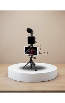 Vlog Kiti Tripod Mini Mikrofonlu Telefon Tutucu Akıllı Telefon Standart Vlog Kiti Tripod Mini Mikrofonlu Telefon Tutucu Akıllı Telefon Standart
