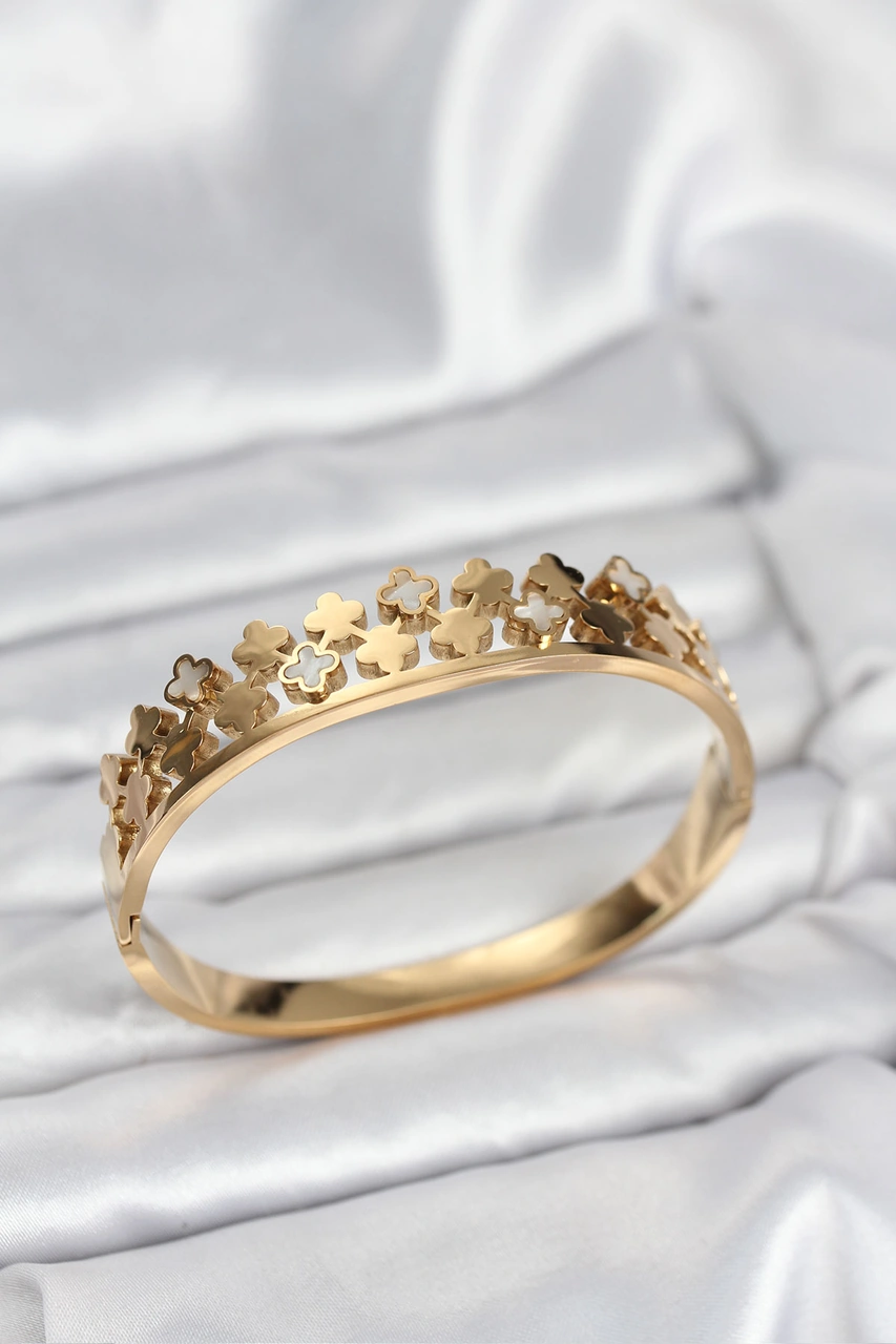 Tua Moda 316l Çelik Gold Renk Minimal Yoncalı Kadın Kelepçe Bileklik Altın Tua Moda 316l Çelik Gold Renk Minimal Yoncalı Kadın Kelepçe Bileklik Altın