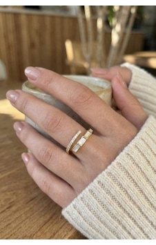 Pirinç Gold Renk Zirkon Taş Detaylı Yılan Model Ayarlanabilir Yüzük Altın Pirinç Gold Renk Zirkon Taş Detaylı Yılan Model Ayarlanabilir Yüzük Altın