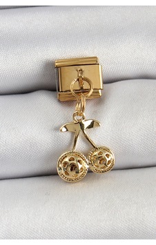 316l Çelik Sallantılı Zirkon Taşlı Fiyonk Model Gold Renk Nomination C316l Çelik Sallantılı Kiraz Mo Altın 316l Çelik Sallantılı Zirkon Taşlı Fiyonk Model Gold Renk Nomination C316l Çelik Sallantılı Kiraz Mo Altın