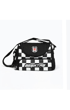Beşiktaş Lisanslı Damalı Beslenme Çantası - Su İtici Kumaşlı Omuz Askılı Siyah Beyaz Siyah - Beyaz Beşiktaş Lisanslı Damalı Beslenme Çantası - Su İtici Kumaşlı Omuz Askılı Siyah Beyaz Siyah - Beyaz