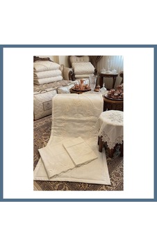 Buradabulabilirsin Fransız Dantelli Lale Model 4 Parça Gardenya Kumaş Seccade Seti Bbz Çok Renkli Buradabulabilirsin Fransız Dantelli Lale Model 4 Parça Gardenya Kumaş Seccade Seti Bbz Çok Renkli
