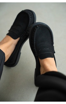 Selin Shoes Livo Kalın Ve Düz Taban Klasik Kadın Ayakkabı- Siyah Süet Selin Shoes Livo Kalın Ve Düz Taban Klasik Kadın Ayakkabı- Siyah Süet