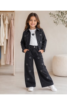 Kız Çocuk Kalp Detaylı Siyah Denim Ceket Pantolon Ve Beyaz Tişört 3 Lü Takım Beyaz Mavi Boncukk Mb-kaldet-083 Kız Çocuk Kalp Detaylı Siyah Denim Ceket Pantolon Ve Beyaz Tişört 3 Lü Takım Beyaz Mavi Boncukk Mb-kaldet-083